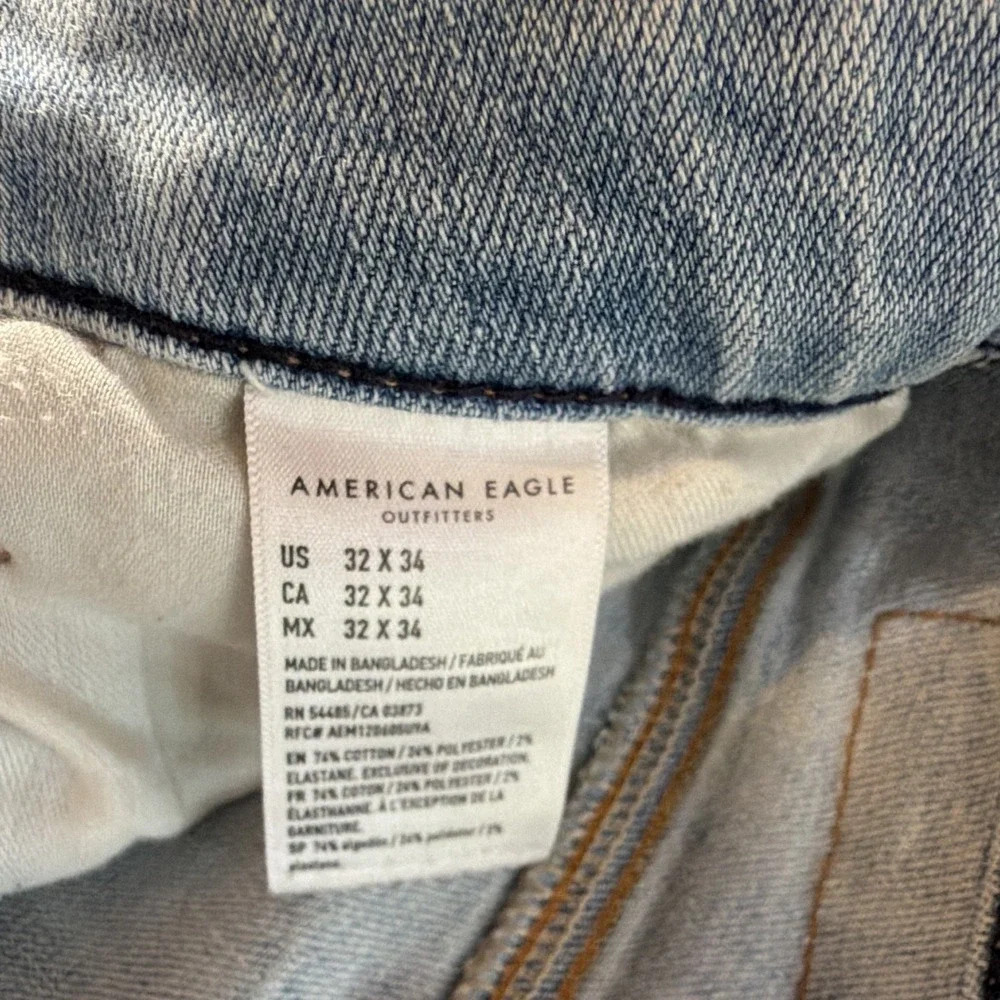 American Eagle 32/34 Men's AirFlex+ Temp Tech Light Wash Skinny Jeans